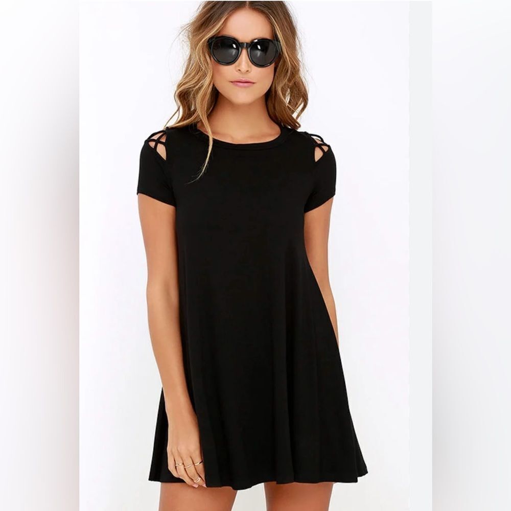 Lulus Take Effect Black Swing Dress, short sleeve w/latise cut out, size S